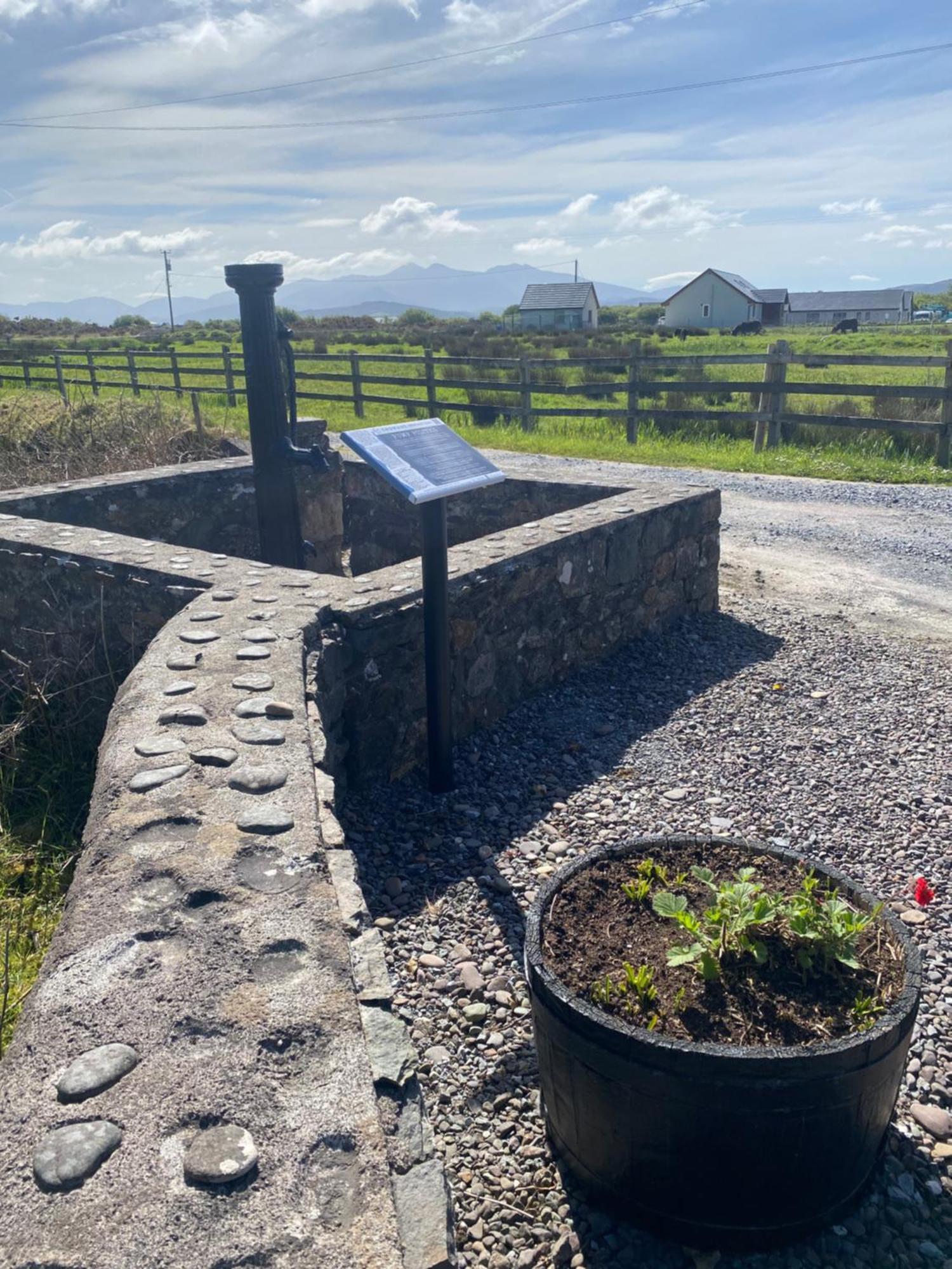 Mary-Tim'S Cromane Cross Near Killorglin Buitenkant foto